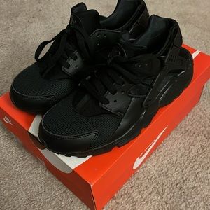 Youth Nike Hurrache Run